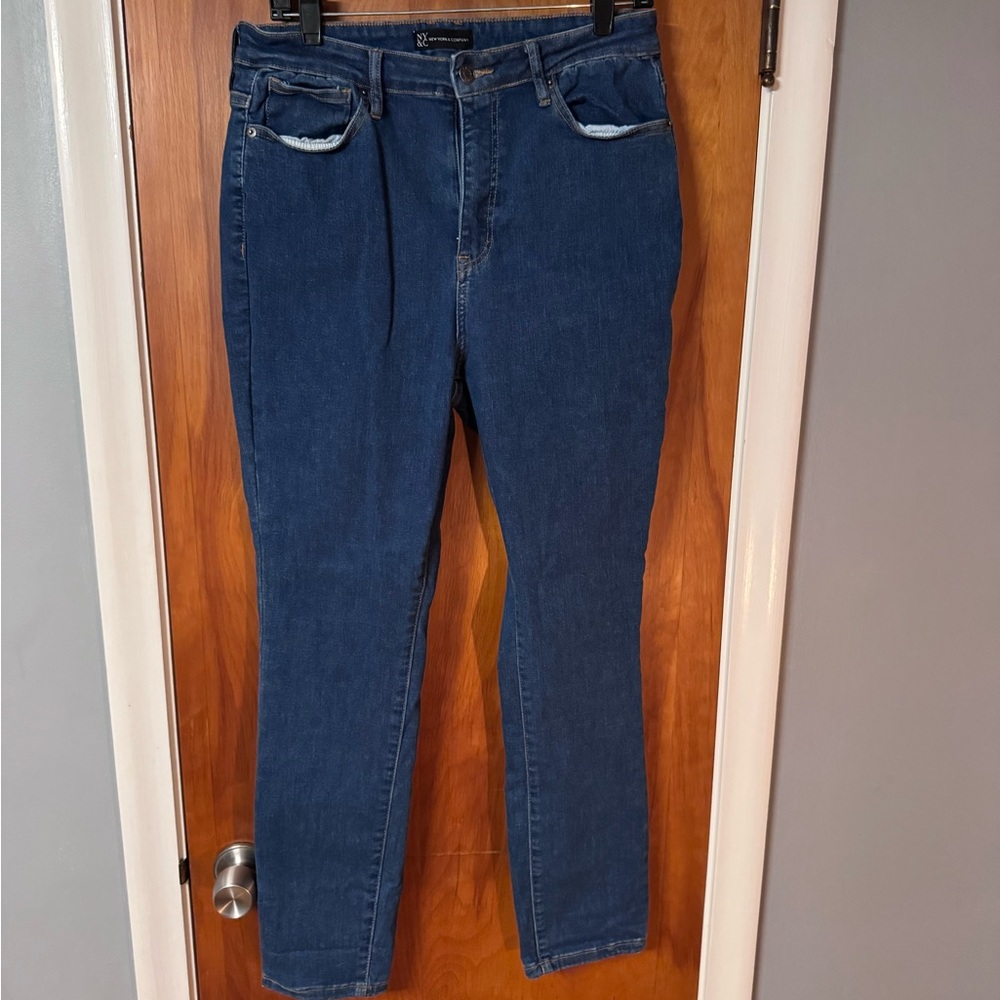EUC New York & Company Dark Blue Straight Leg Jeans